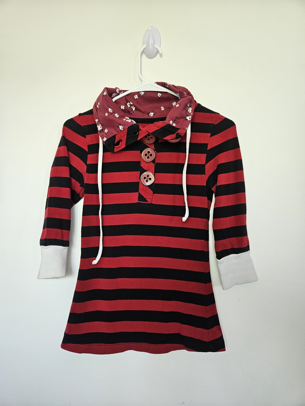 TWIK Simons Striped Cowl Neck Tunic Top XS Red Black Button Floral Accent🔥